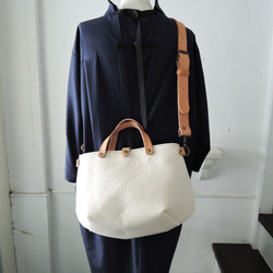 帶腰帶的“福袋” [ORZO] 神戶 8 號帆布 x 栃木皮革手提包 &amp; 肩背 2wayBAG(S) Kinari 第1張的照片