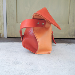 [ORZO] 神戶皮革包 單肩包 郵差包 S 米色 &amp; 紅色 OR320s 第4張的照片