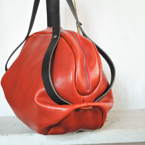 【ひつじ様】　ALL牛革　ブラック　サイズオーダーボストン カラーオーダー2025】A4対応 ボストンバッグ 姫路レザー レッド