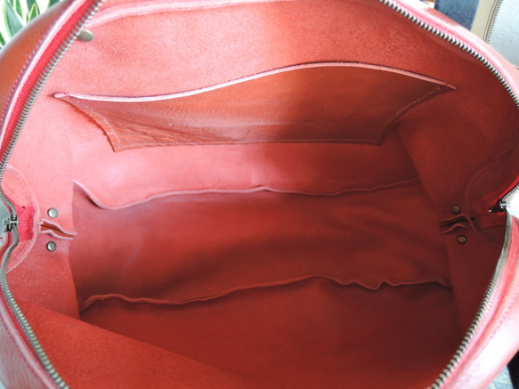 [ORZO] Kobe 鞣製皮革波士頓包適用於 A4 紅色 x 黑色 OR331L 第5張的照片