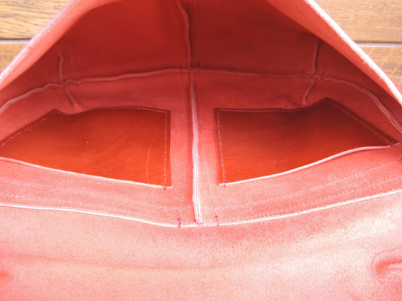 [ORZO] Kobe Tanned Leather 皮革單肩包 (M) 紅 x 黑 OR310M 第5張的照片