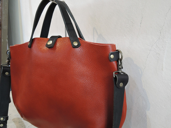 [ORZO] Kobe Tote Shoulder 2way Leather BAG(S) 紅色 x 黑色 OR314s 第3張的照片