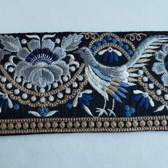 インド刺繍リボン 青い鳥 シルク 1枚目の画像