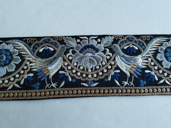 インド刺繍リボン 青い鳥 シルク 2枚目の画像