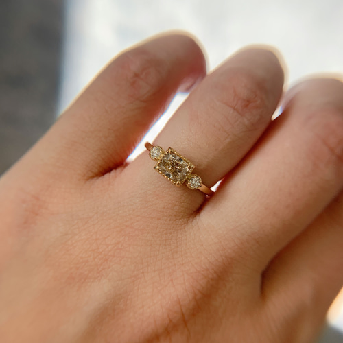 天然ライトブラウンダイヤモンド0.716ct 計0.07ct K18YGリング 26 メイ