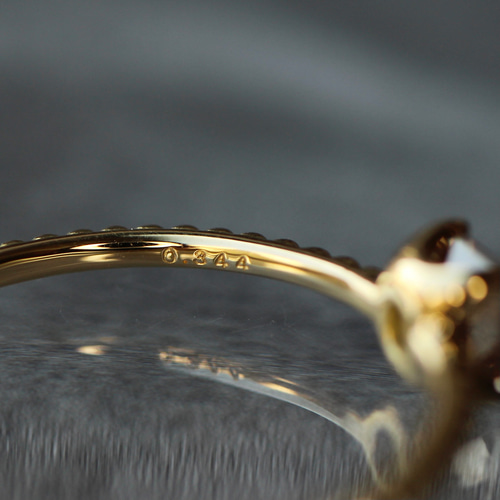 ファンシーブラウンダイヤモンド 0.3ct プリンセスカットリング
