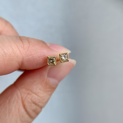 ブラウンダイヤモンド 0.1ct/0.1ct プリンセスカット スクエア ミルフレーム K18YG スタッドピアス 6枚目の画像