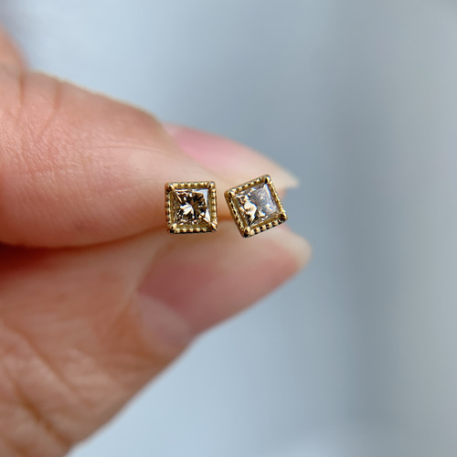 ブラウンダイヤモンド 0.1ct/0.1ct プリンセスカット スクエア