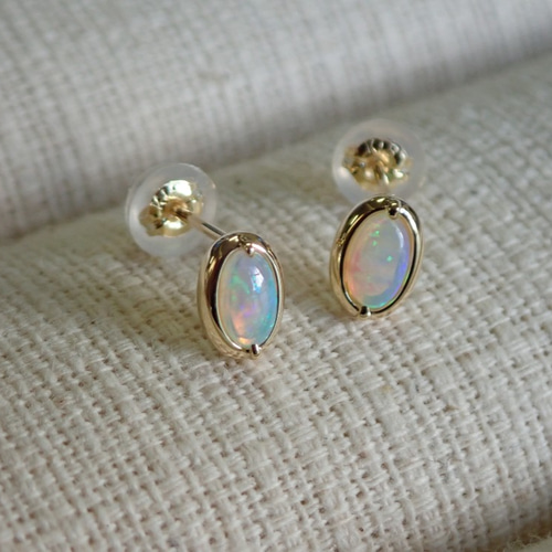 いぬざんまいオーストラリア産オパール K18PGF ピアス いぬざんまい様専用オーストラリア産オパール K18PGF ピアス - メルカリ