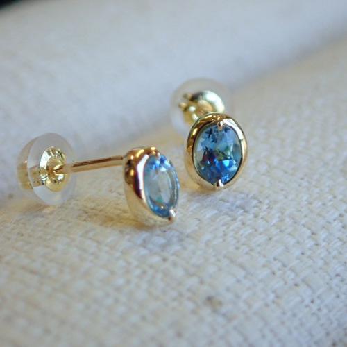 【m-17】ピアス ブルームーンストーン、タンザナイト※超高品質 m-17】ピアス ブルームーンストーン、タンザナイト※超高品質