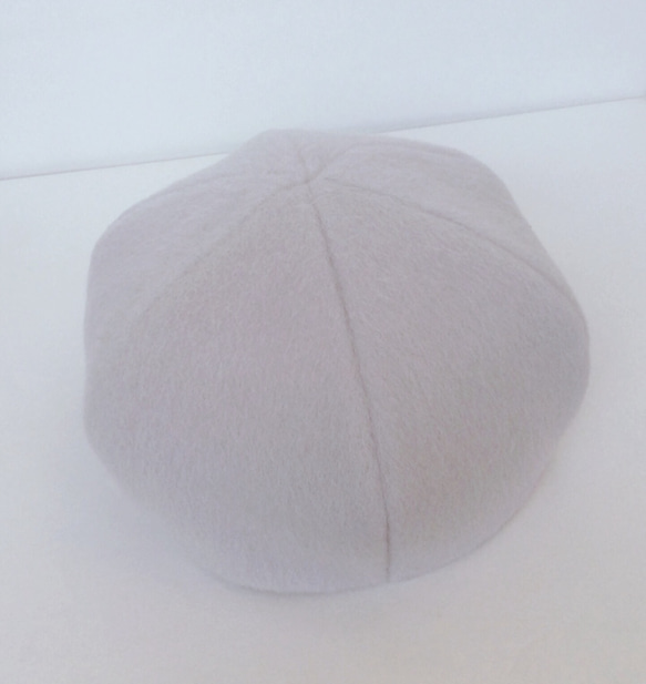 【送料無料】上質なウール地 きれい目なベレー帽 ライトグレー レディース用 2枚目の画像