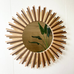 壁掛け・丸型・木製・サンバーストミラー 7枚目の画像
