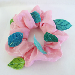 Scrunchy : Leaves (pink) 第1張的照片