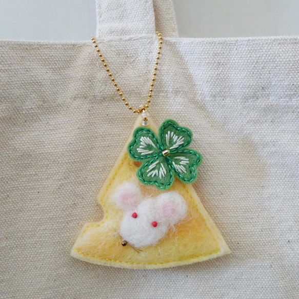 Lucky Charm with Clover : Mouse  - twelve zodiac series - 第2張的照片