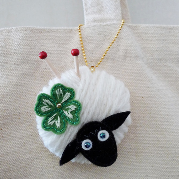 Lucky Charm with Clover : Sheep  - twelve zodiac series - 第2張的照片