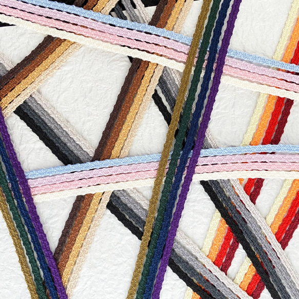 絹紐 「繭むすび」 約5mm×5m シルク100％ 太(平) 全20色 絹糸 飾り紐 組紐 掛け紐 アクセサリー 5枚目の画像