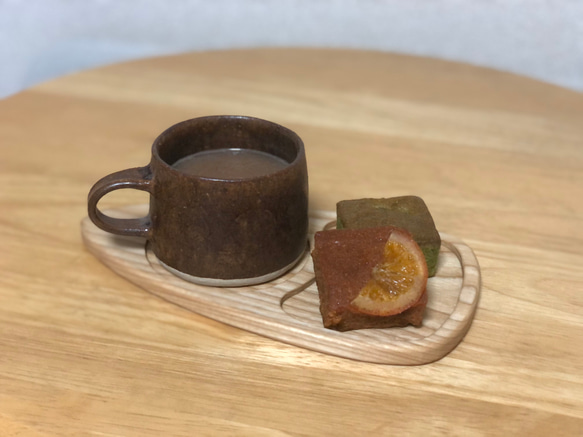 おうちでカフェ気分♪ コーヒーとお菓子をのせる木のカフェプレート