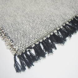 【手織り☆自然素材】ガラ紡のふわふわ毛糸マフラー「生成りホワイト」 7枚目の画像
