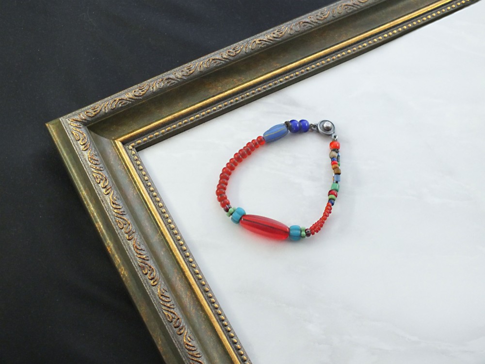 アンティークビーズととんぼ玉のブレスレット 4,440円