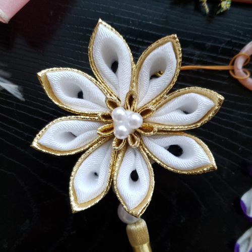 つまみ細工帯飾り根付け成人式振り袖浴衣結婚式打ち掛け神社式