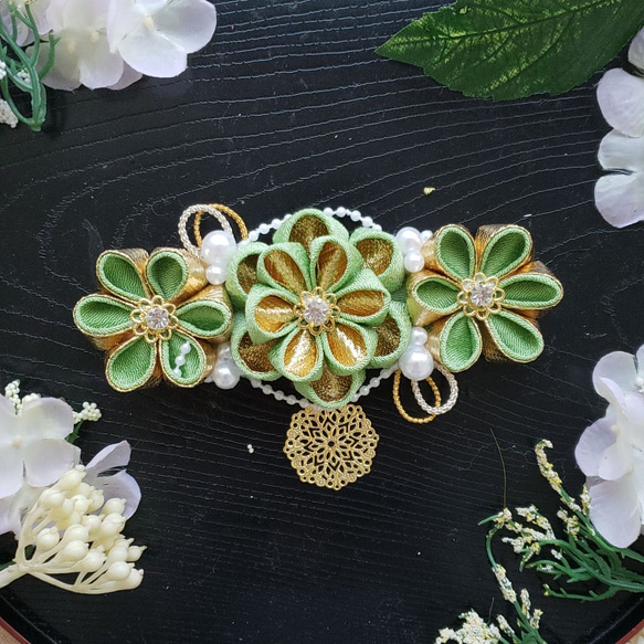 つまみ細工 帯留め帯飾り緑色金花魁成人式振り袖結婚式打ち掛け
