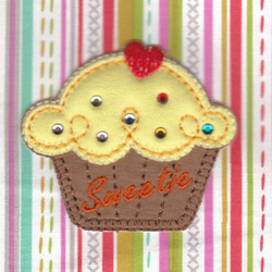 ふっくらワンコ　犬　フェルト名札　ワッペン ふっくらワンコ 犬 フェルト名札 ワッペン 幼稚園 先生 名札