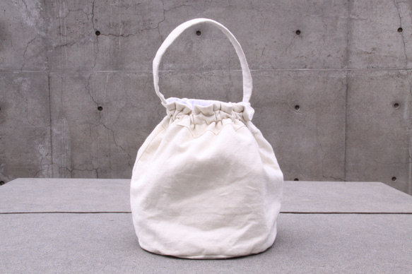 wrapping bucket bag【オフホワイト】 3枚目の画像