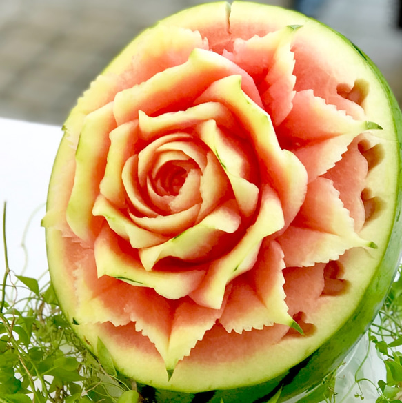 スイカ フルーツカービング 薔薇 プレゼント ギフト 彫刻作品 0_a853925cd5a6c875b0f591c27358