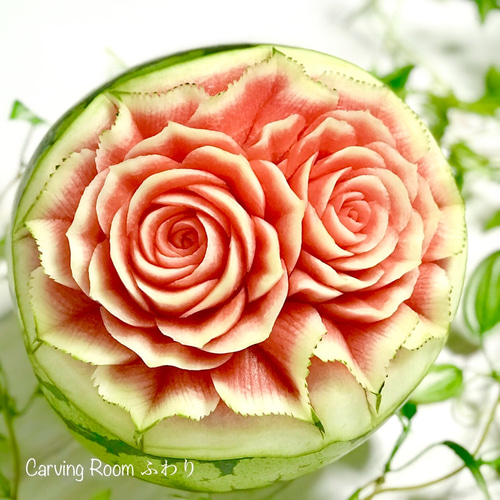 スイカ フルーツカービング 薔薇 プレゼント ギフト 彫刻作品 スイカ 薔薇プレゼント カービング作品 母の日 その他オーダーメイド