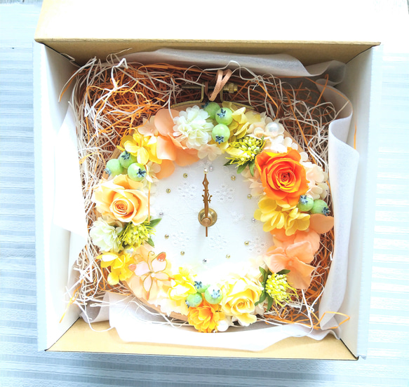❋ビタミンカラー花時計❋　刺繍枠　リース型 6枚目の画像