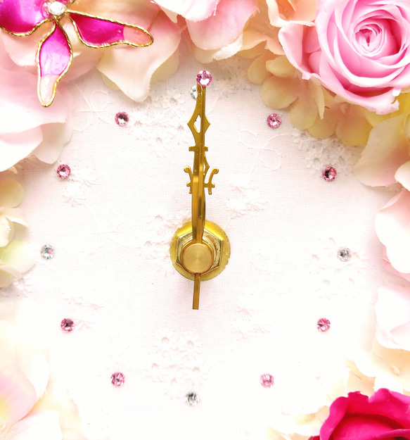 ❋春色花時計❋刺繍枠　春色ピンク　リース型 3枚目の画像