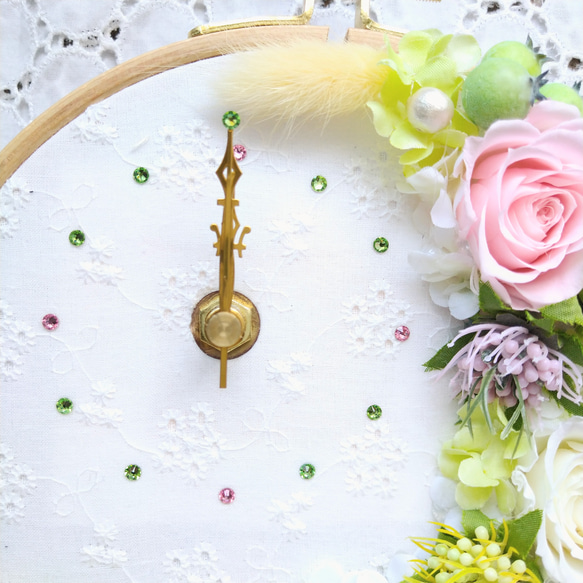 ❋麗らかな花園♡花時計❋ 刺繍枠 クレセント型 3枚目の画像