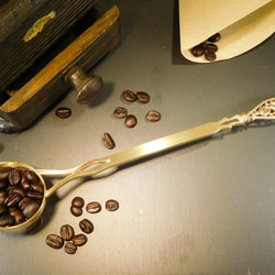 ロングタイプ　手作りコーヒー豆メジャースプーン　　（銅・ブロンズ・真鍮製） 1枚目の画像