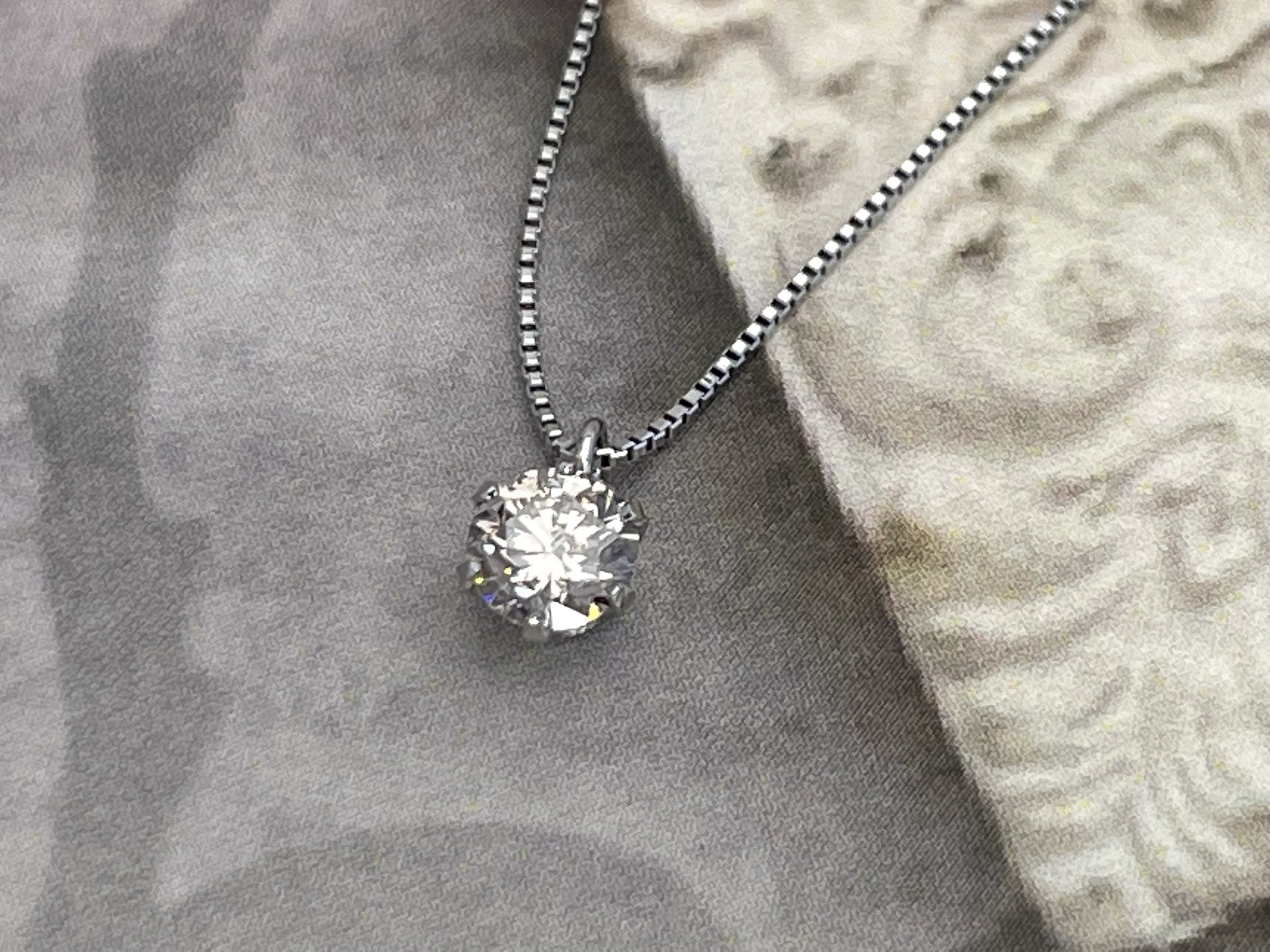 ～ひとつぶダイヤ～  PT  0.30ct  ダイヤモンド  ネックレス