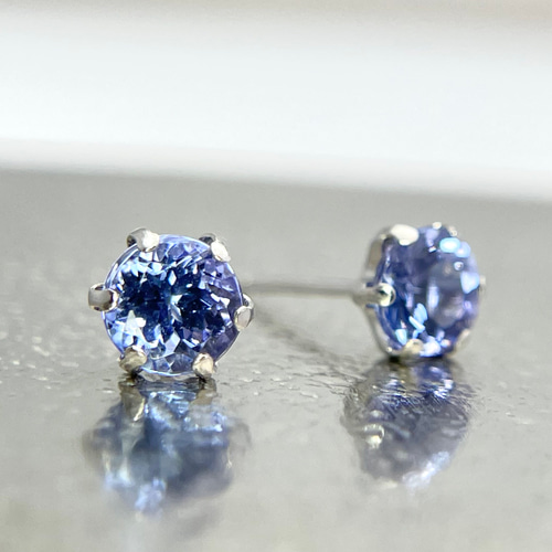 12月誕生石 スタッド タンザナイト～ No.3907 PT タンザナイト 1.00ct  