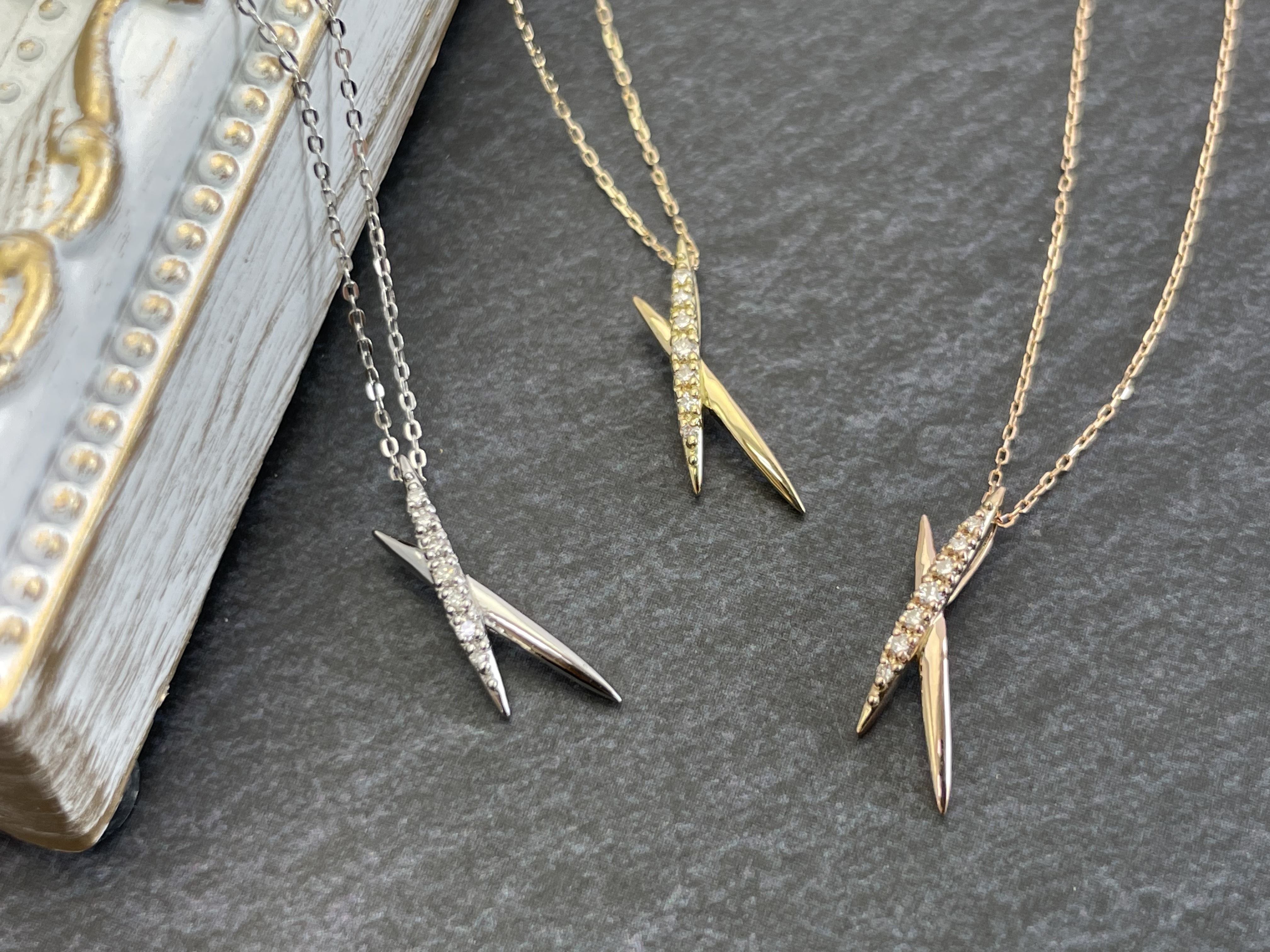 ～こびないクロス～  No.2889  PT/K18YG/PG  ダイヤモンド  ペンダントネックレス