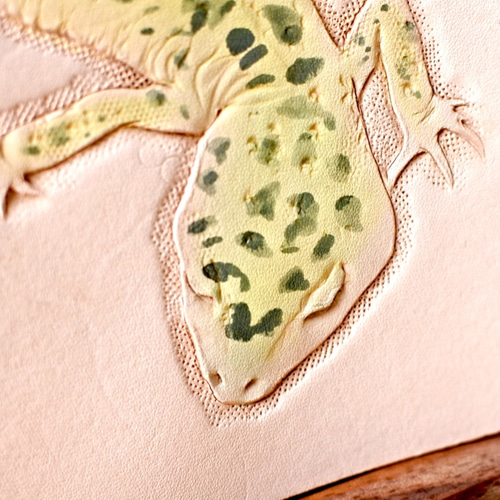 本革の凸凹絵葉書 レオパ(ヒョウモントカゲモドキ)[レザー 本革の凸凹絵葉書 レオパ(ヒョウモントカゲモドキ)[レザー