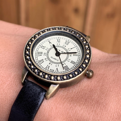 アンティーク調ウォッチ レザーベルト クォーツ腕時計  ローマ数字タイプ ブラック 2枚目の画像