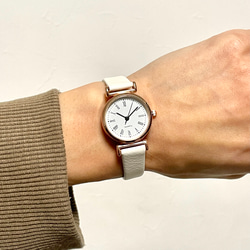 【閉店セール 50% OFF】シンプル文字盤 ピンクゴールド レディース ホワイトレザーウォッチ  腕時計 1枚目の画像