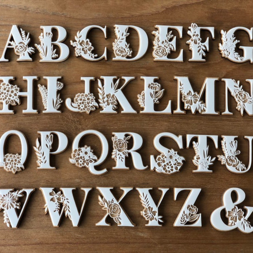 のあ様確認用♡イニシャルオブジェ 受注制作】サンゴ砂 木製 アルファベット イニシャルオブジェ オーダー