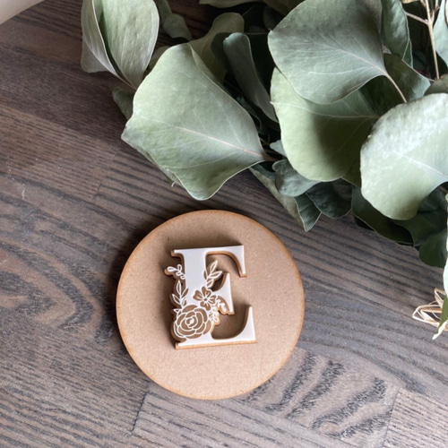 のあ様確認用♡イニシャルオブジェ 受注制作】サンゴ砂 木製 アルファベット イニシャルオブジェ オーダー