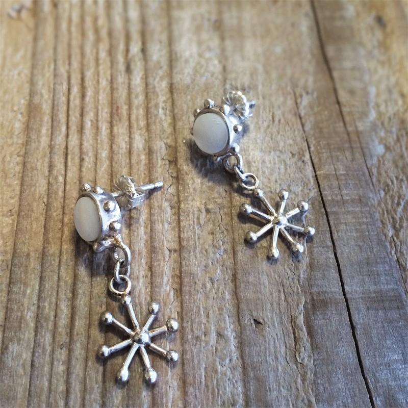 tubutubu＊ピアス（Silver925×マザーオブパール）