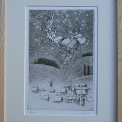 サンタクロース・星のプレゼント / 銅版画 (額あり） 1枚目の画像