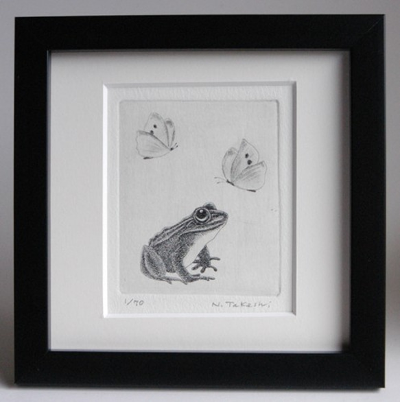 蝶と蛙 / 銅版画 (額あり） 1枚目の画像