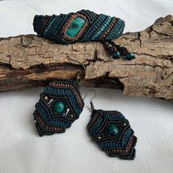 Phoenix stone bracelet ,earrings (天然石 マクラメ ブレスレットイヤリング セット） 1枚目の画像