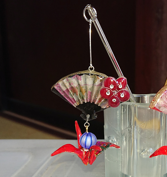 折り鶴簪（かんざし）扇型「梅」ブラック 4枚目の画像