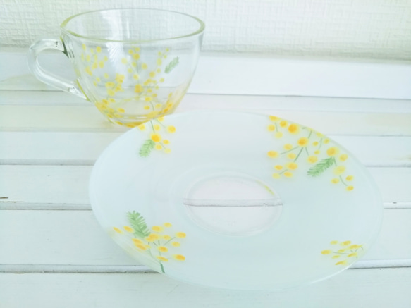 春限定【２客セット】ガラスのカップ＆ソーサー　（ミモザ） 5枚目の画像