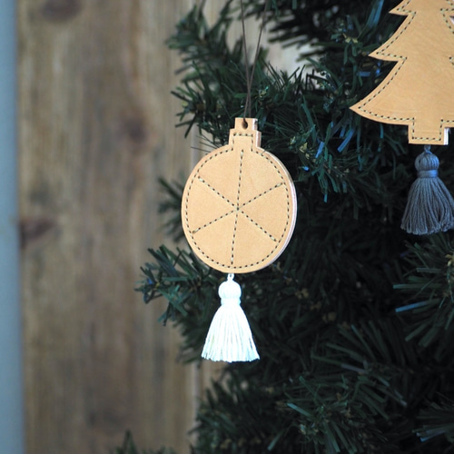 クリスマス オーナメント レザー タッセル 本革 40112 モビール