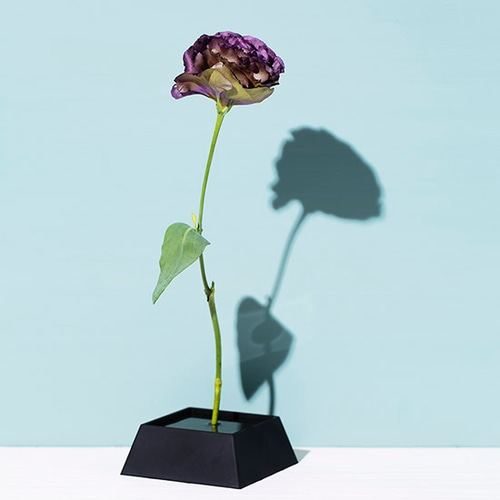 お花が浮いてる？不思議な花瓶 THE ROOT 角 一輪挿し・花瓶