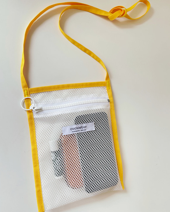 【ポリッピー様】2点おまとめ/chouchoちょうちょ　キャメルサコッシュ bag-A/W 《【yellow】》夏にピッタリ メッシュのサコッシュ